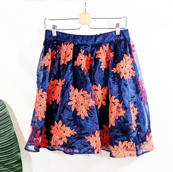 Anthropologie Dresses & Skirts - Anthropologie Maeve Floral Embroidered Full Skirt